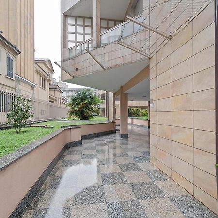 Best Way Rent - Appartamento Con Terrazzo Zona Sempione Milan Luaran gambar