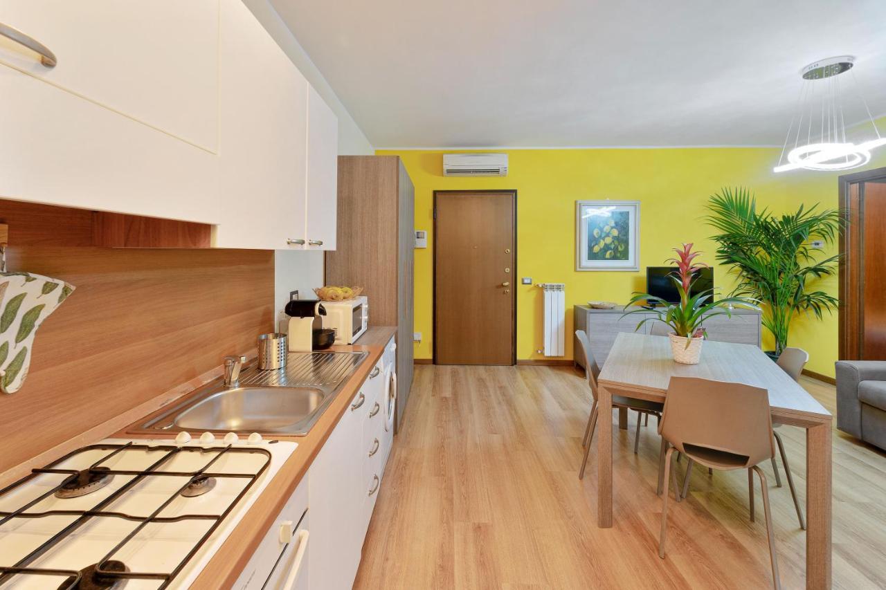 Best Way Rent - Appartamento Con Terrazzo Zona Sempione Milan Luaran gambar